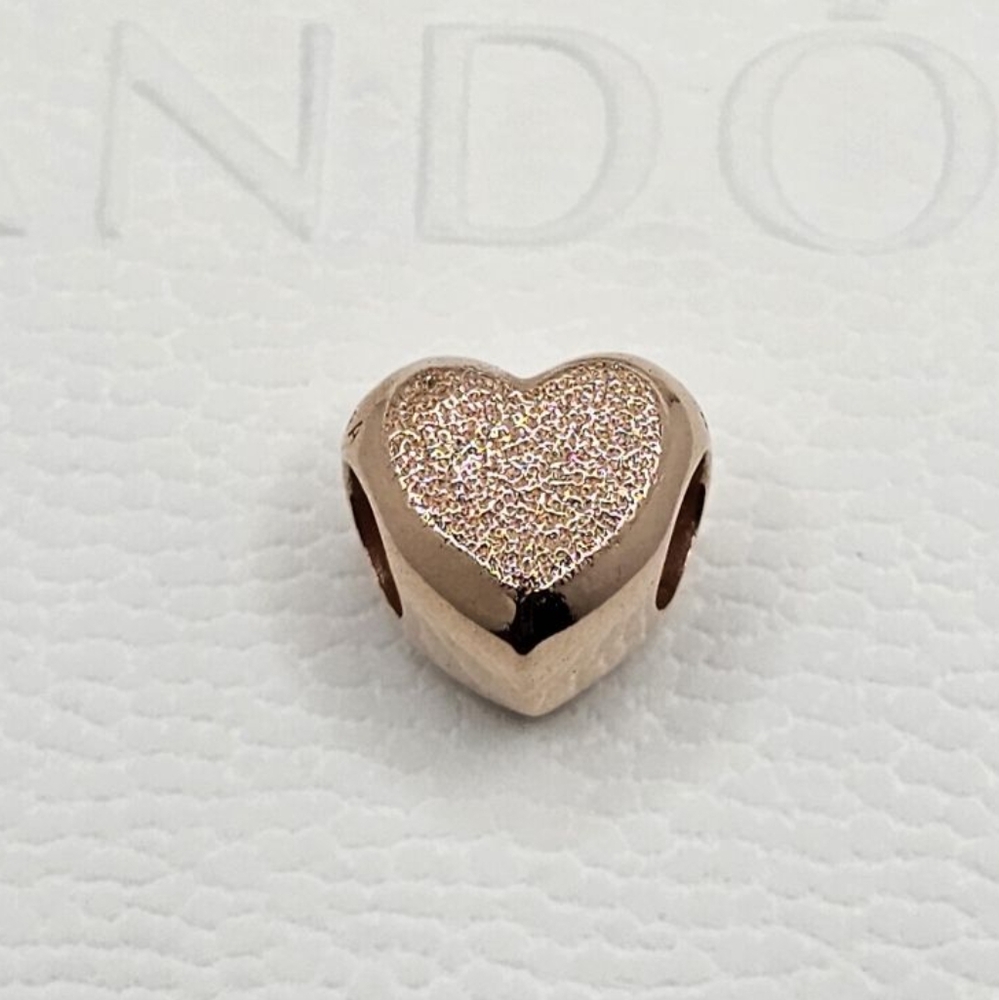 ♥️Authentic Pandora ⭐️RETIRED⭐️ ROSE HEART CHARM 🎁